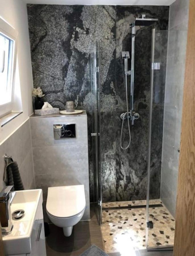 Kleine Gemuetliche Einliegerwohnung Mit Garten Und Pool Нордштеммен Экстерьер фото