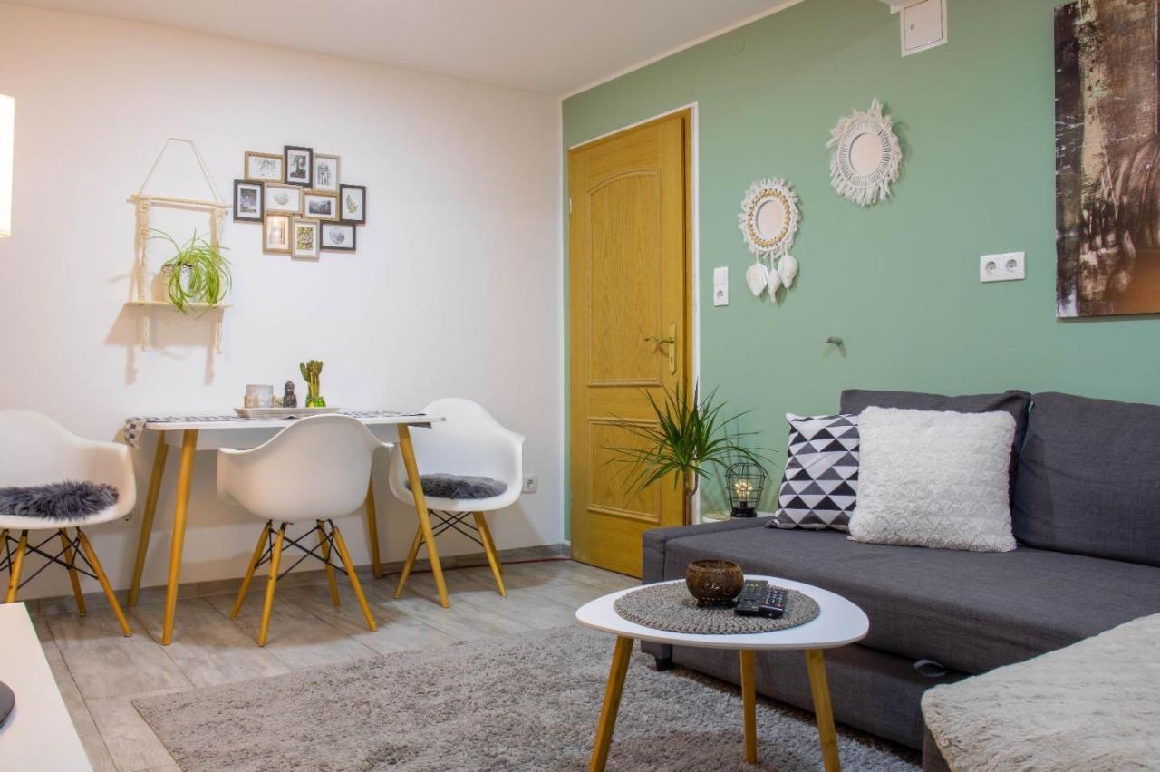 Kleine Gemuetliche Einliegerwohnung Mit Garten Und Pool Нордштеммен Экстерьер фото