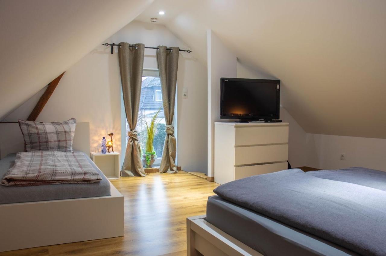 Kleine Gemuetliche Einliegerwohnung Mit Garten Und Pool Нордштеммен Экстерьер фото